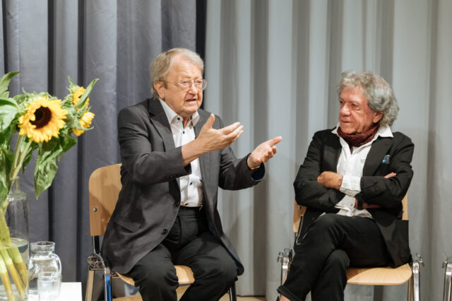 Eröffnung des Donau-Raums im Bezirksmuseum Brigittenau, 13.9.2024, Alt-Bezirksvorsteher Karl Lacina, Bezirksmuseumsleiter Richard Felsleitner, Foto: Marlene Fröhlich | luxundlumen.com, 2024